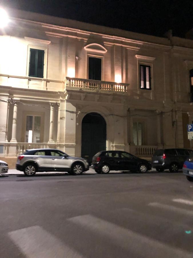 Carlo V - Con Piscina E Giardino Privati Lecce Exterior foto
