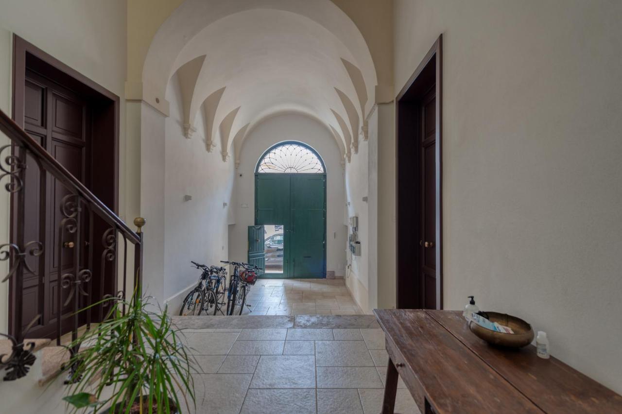 Carlo V - Con Piscina E Giardino Privati Lecce Exterior foto