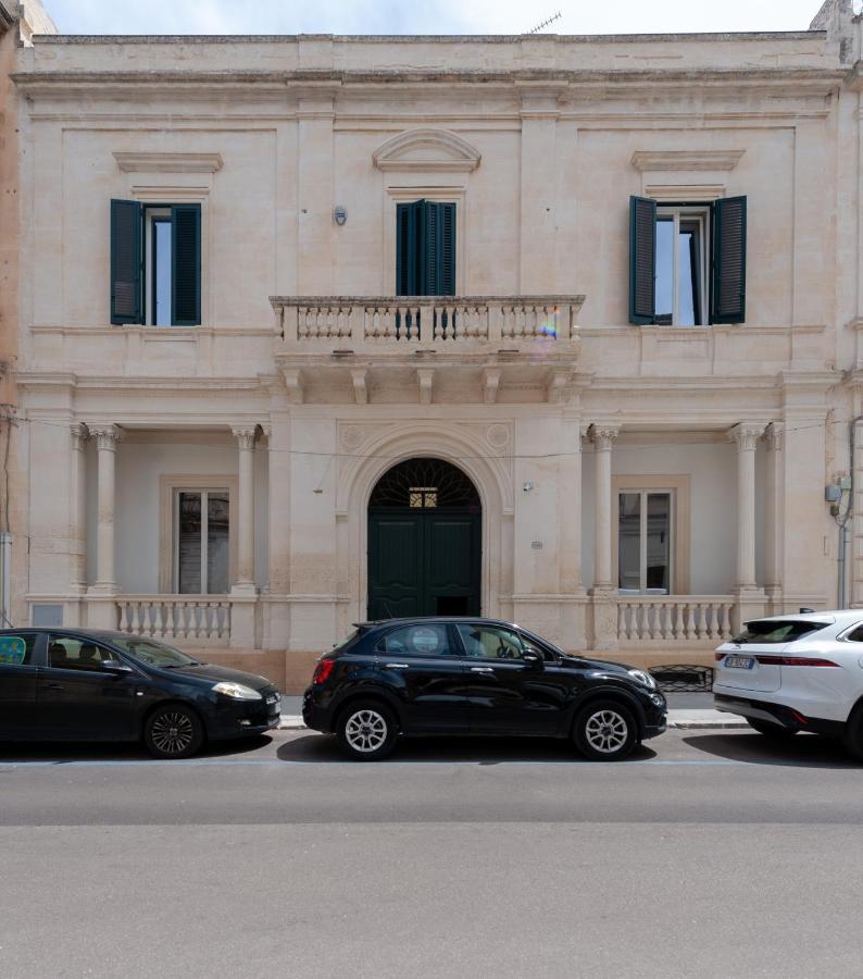 Carlo V - Con Piscina E Giardino Privati Lecce Exterior foto