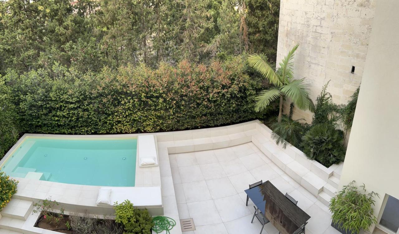 Carlo V - Con Piscina E Giardino Privati Lecce Exterior foto
